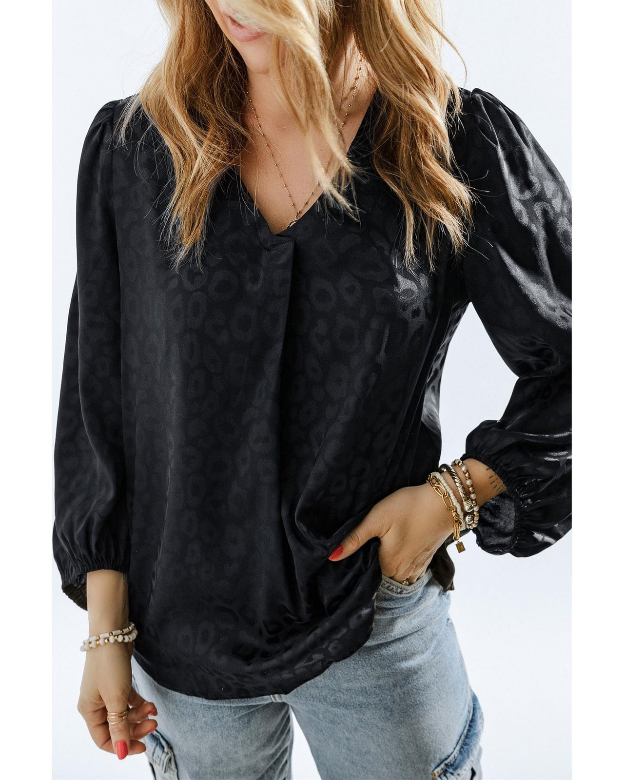 Azura Exchange Leopard Pattern V Neck Blouse - M