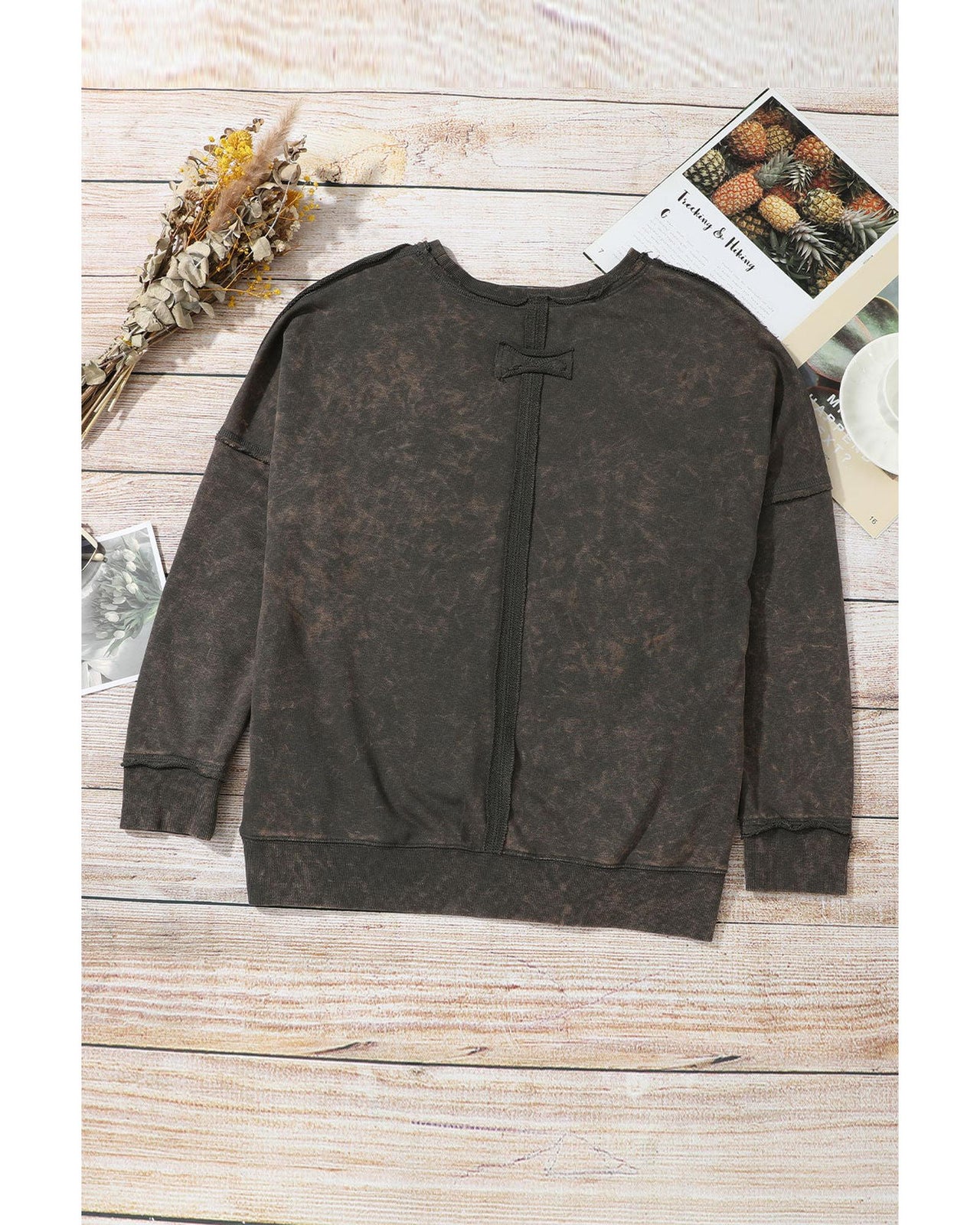 Azura Exchange Acid Wash Drop Shoulder Long Sleeve Sweatshirt with Pockets - M