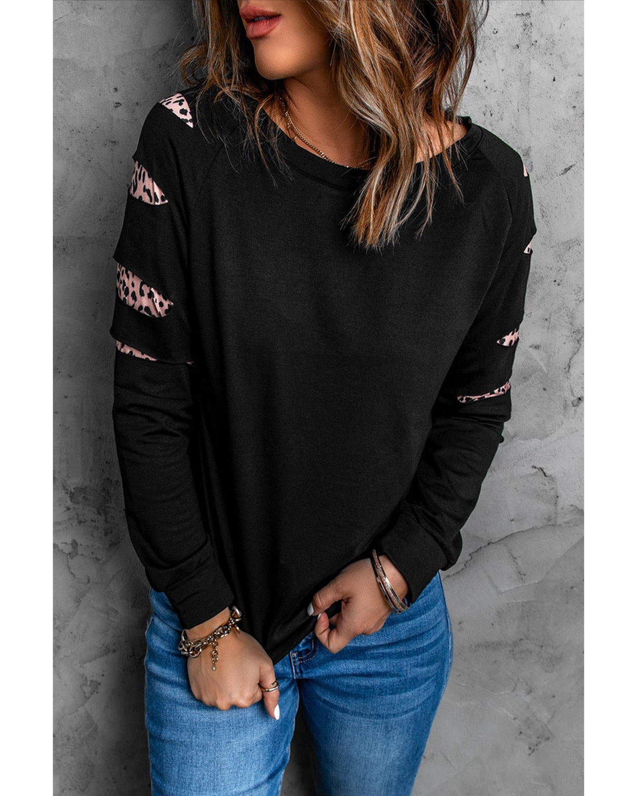 Azura Exchange Black Sweatshirt - L