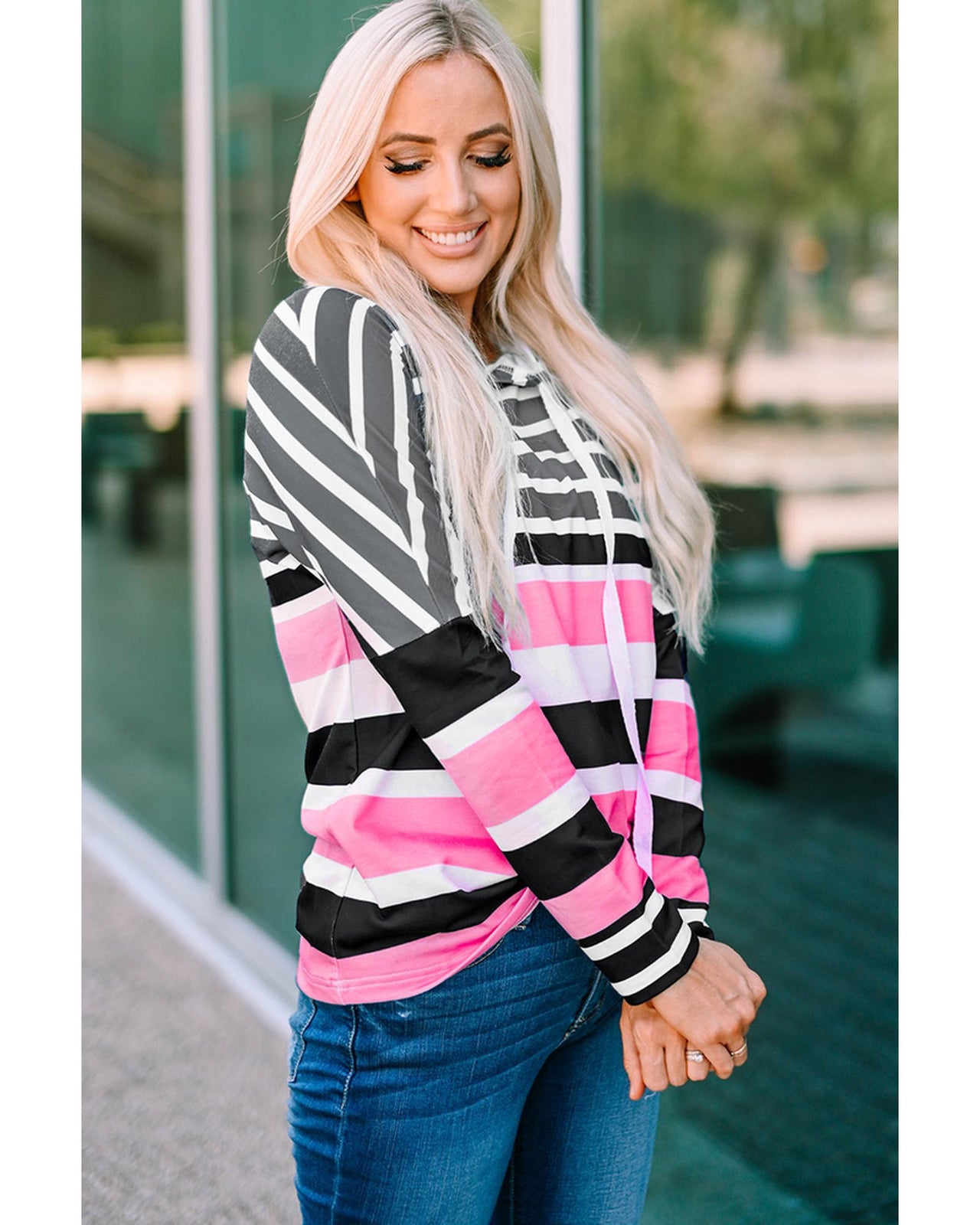 Azura Exchange Striped Drawstring Hoodie - M