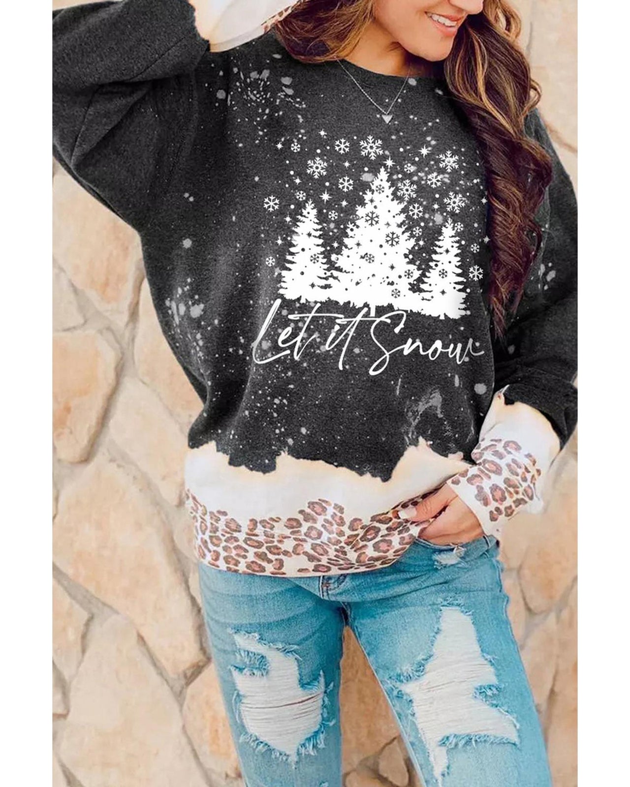 Azura Exchange Christmas Graphic Leopard Bleached Sweatshirt - L