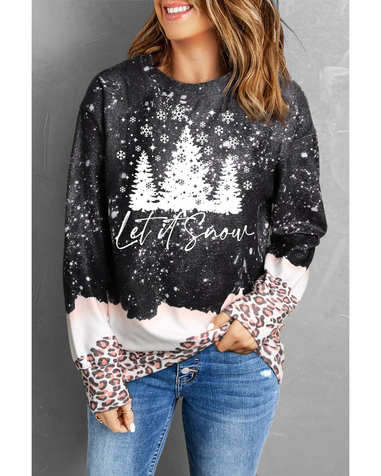 Azura Exchange Christmas Graphic Leopard Bleached Sweatshirt - L