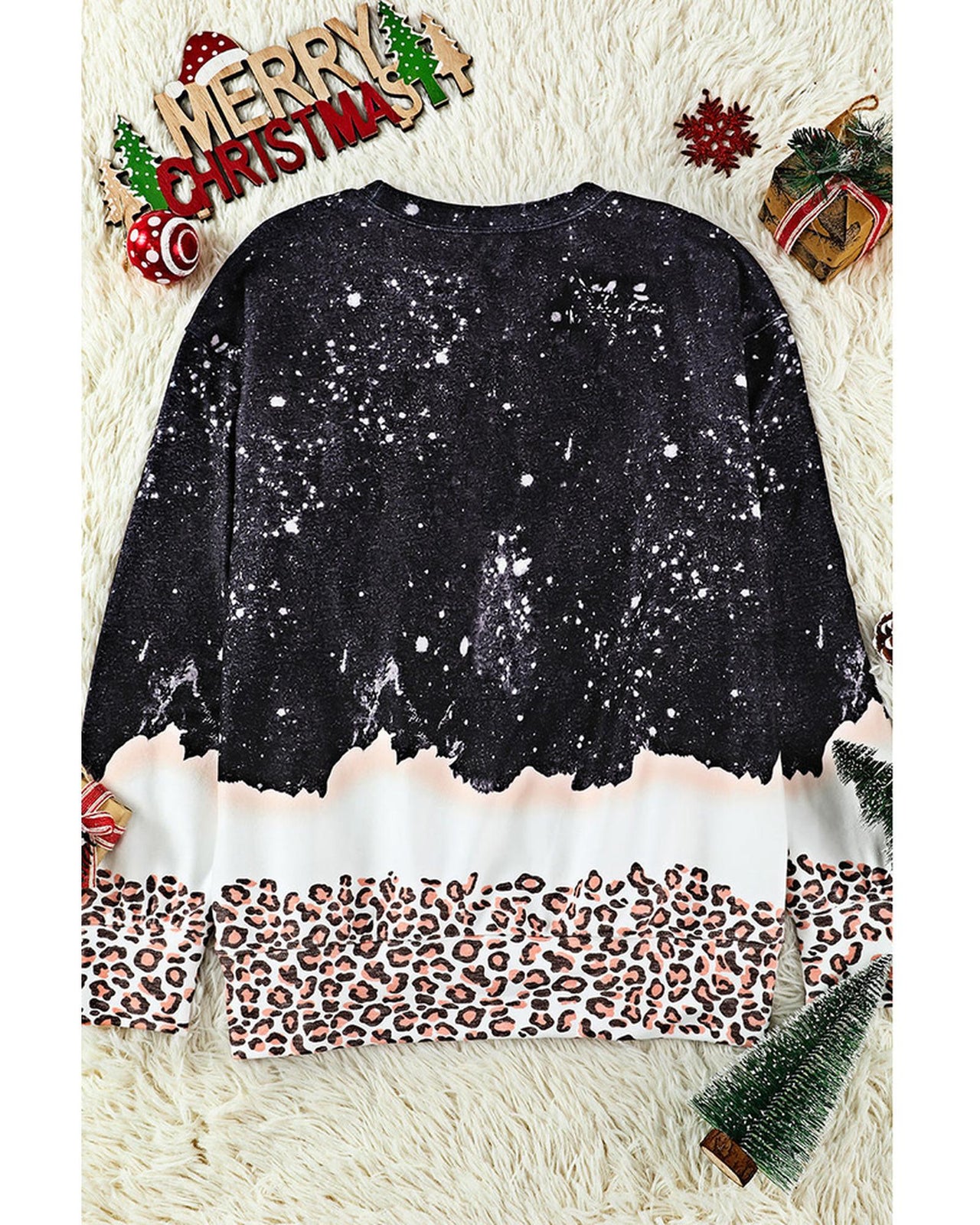 Azura Exchange Christmas Graphic Leopard Bleached Sweatshirt - L