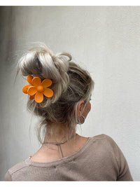 Thumbnail for Claw Clip - Flower - Orange